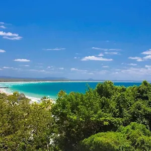 No 1 In Hastings Street Hotel Noosa Heads